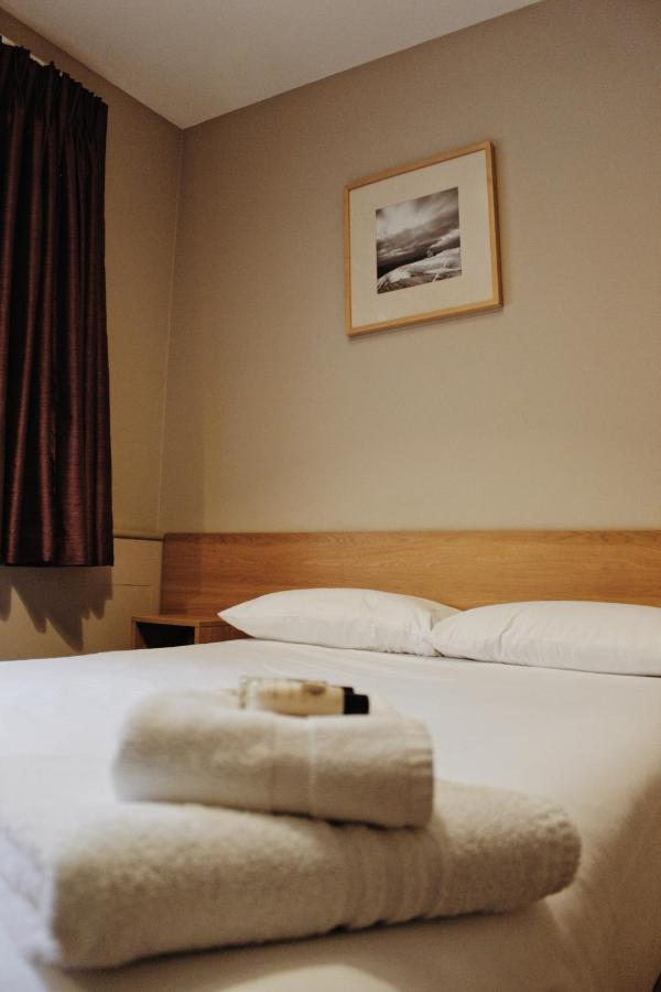Lancaster Hotel Uxbridge Luaran gambar